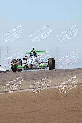 media/Oct-26-2025-CalClub SCCA (Sun) [[8ce1e69566]]/Group 3/Grapevine/